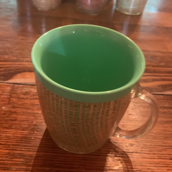 Set of 9 Vintage Melmac Raffia picnicware — assorted tumblers and cups - Picture 4 of 7